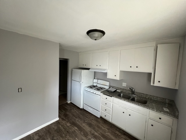 179 Charles Street Northeast - 6